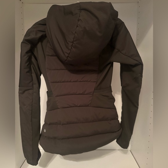 Lululemon Jacket - Picture 4 of 8